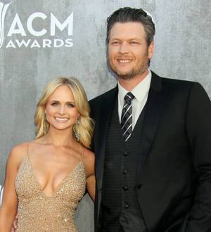 Blake Shelton clears the air on divorce rumors