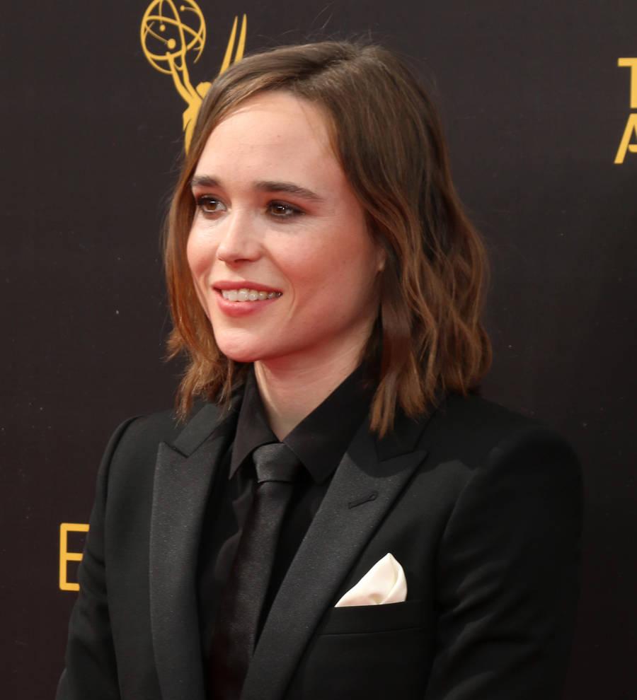 Ellen Page and Chloe Grace Moretz Join Donald Trump Travel Ban Protest in Los Angeles