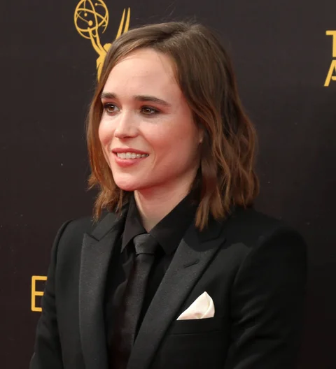 Ellen Page and Chloe Grace Moretz Join Donald Trump Travel Ban Protest in Los Angeles