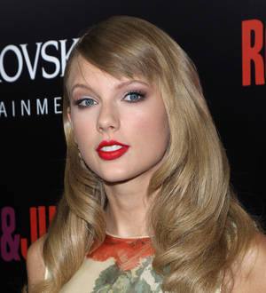 Taylor Swift leads American Country Awards nominations