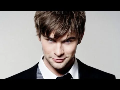 Chace Crawford Does the Movie Trailer Voice! - STUDIO SECRETS