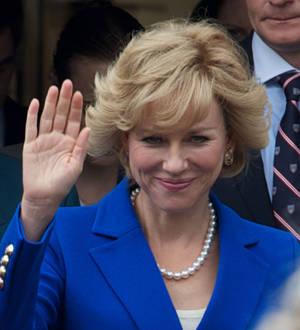 Naomi Watts felt public pressure on Diana shoot