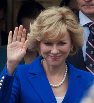 Naomi Watts felt public pressure on Diana shoot