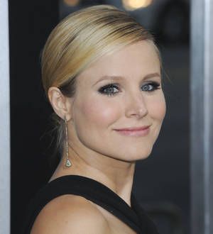 Kristen Bell's 18-month-old daughter uses sign language