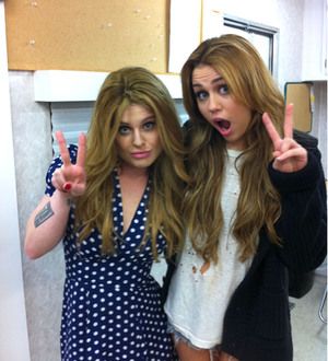 Kelly Osbourne plans party for Miley Cyrus