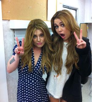 Kelly Osbourne plans party for Miley Cyrus