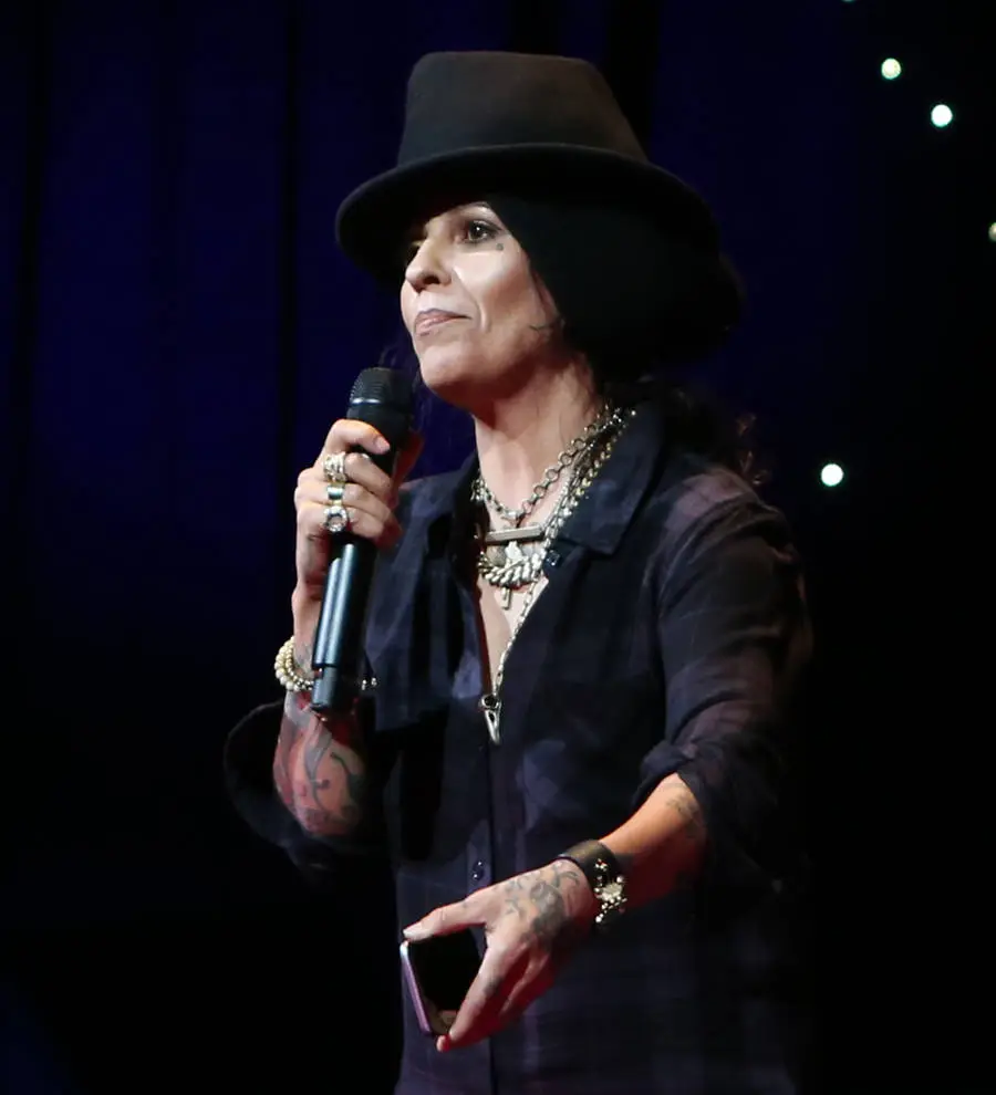 Linda Perry apologizes for Lady Gaga attack
