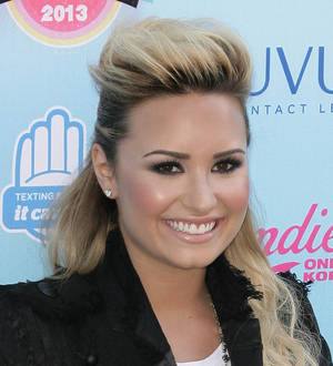 Demi Lovato given a goat for 21st birthday
