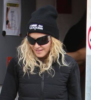 Madonna throws pre-prom party for daughter