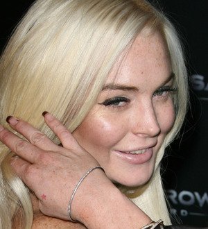 Lindsay Lohan's lawyer checking SNL sketches so as not to upset judge