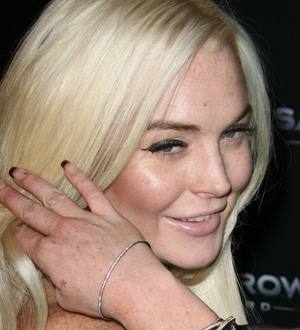 Lindsay Lohan's lawyer checking SNL sketches so as not to upset judge