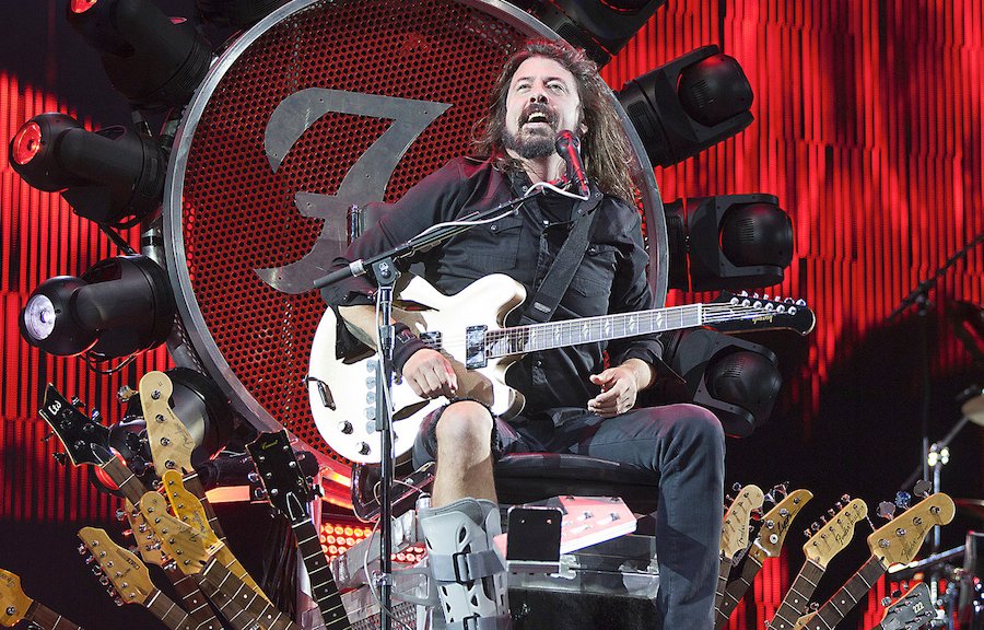 6 Reasons Why Dave Grohl Is The Best Human!