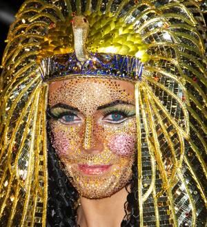 Heidi Klum is Cleopatra for delayed Halloween bash