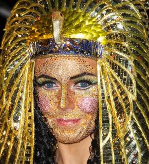 Heidi Klum is Cleopatra for delayed Halloween bash