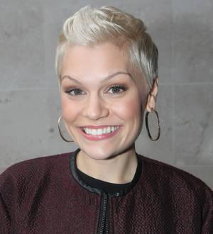 Jessie J warns of dangers of social media