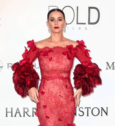 Katy Perry and Jennifer Lopez performing in concert series for Hillary Clinton