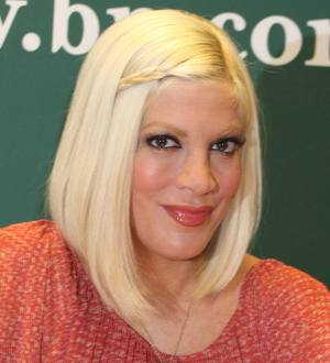 Tori Spelling hosts daughter's birthday party as Queen of Hearts