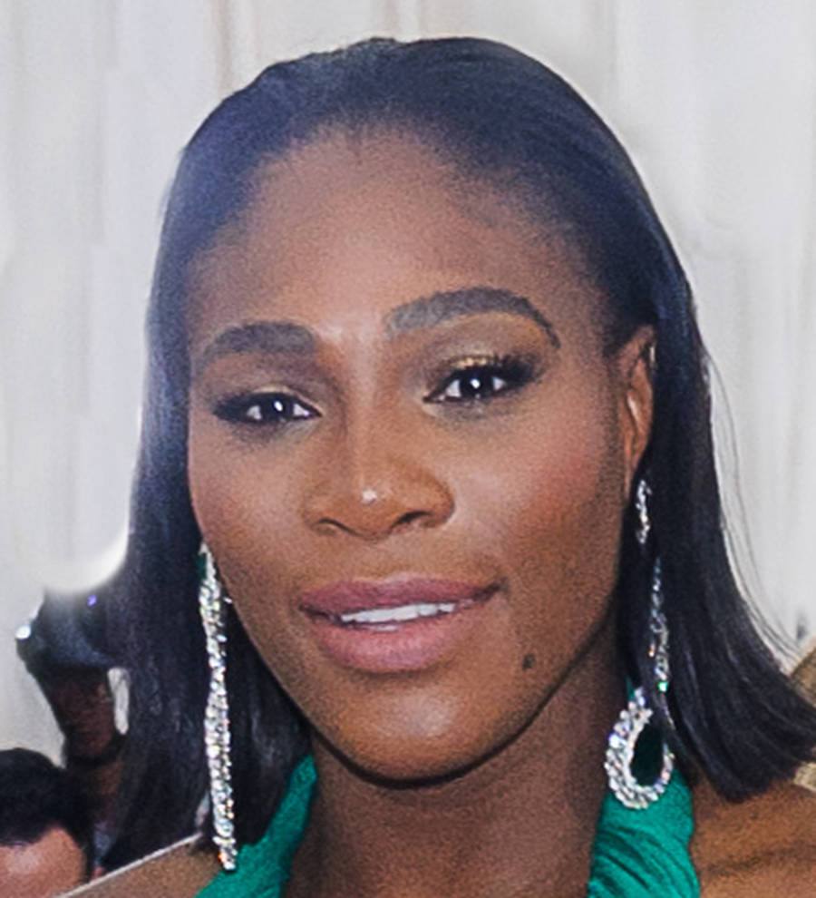 Serena Williams gives birth