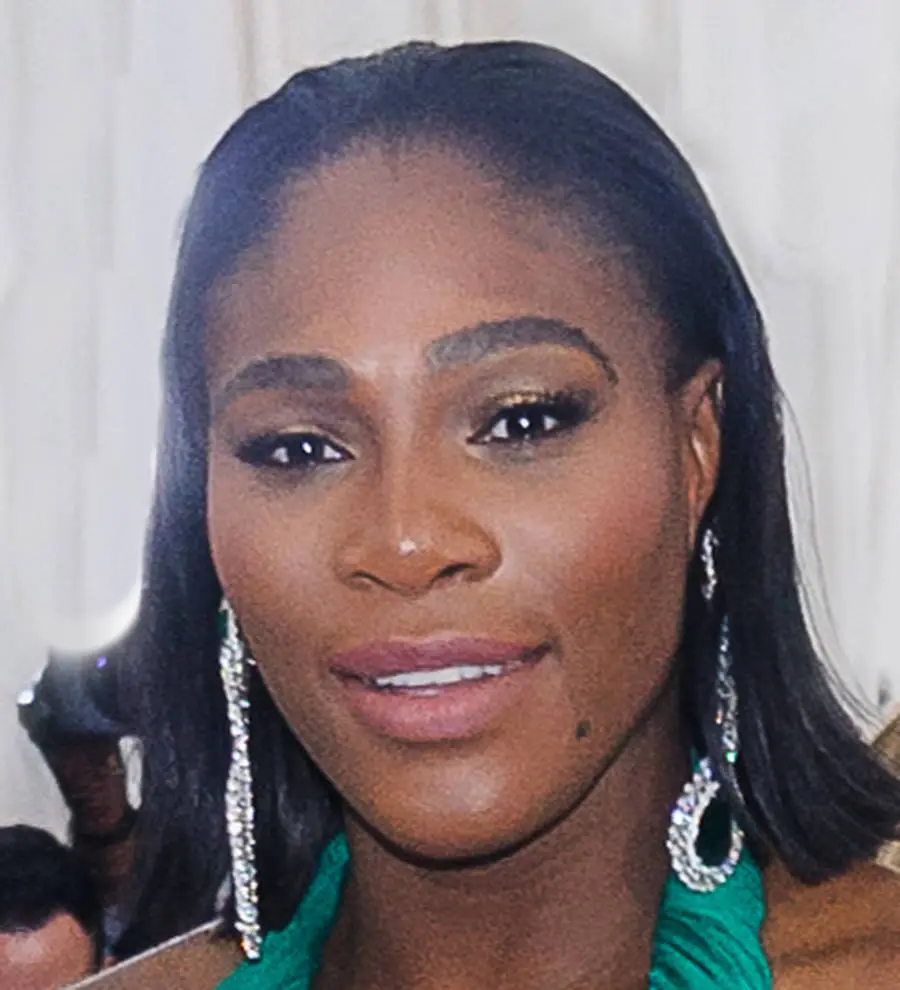 Serena Williams gives birth