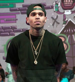 Chris Brown infuriates neighbors with graffiti