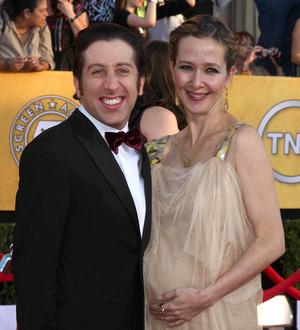 Simon Helberg is a new dad