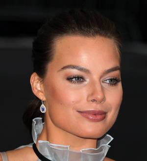 Margot Robbie honoured with breakthrough award