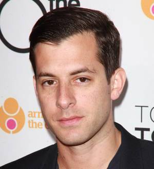 Mark Ronson dedicates new album to Amy Winehouse