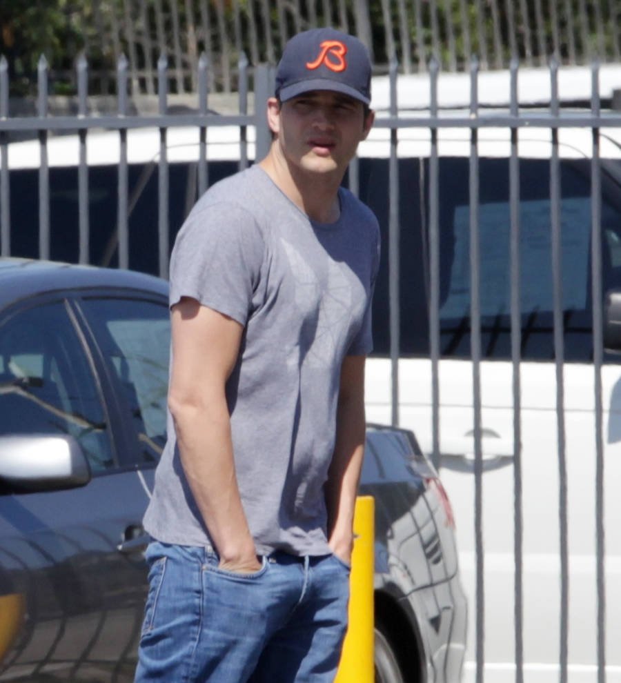 Ashton Kutcher: 'I don't want my daughter in showbusiness!'