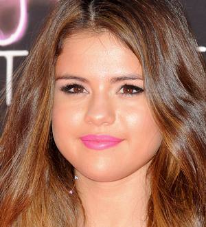 Selena Gomez meets sick young fans