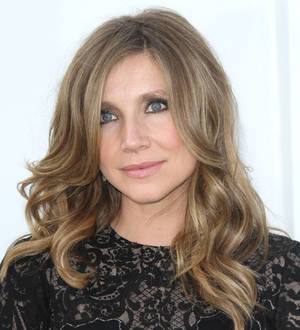 Sarah Chalke starts fundraising campaign for disease test
