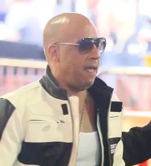 Furious 7 races to billion