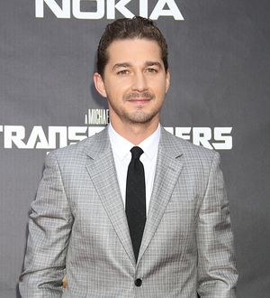 LaBeouf turns comic book artist, stuns fans at Chicago Expo