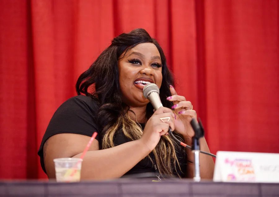 6 Positive Podcasts To Subscribe To!