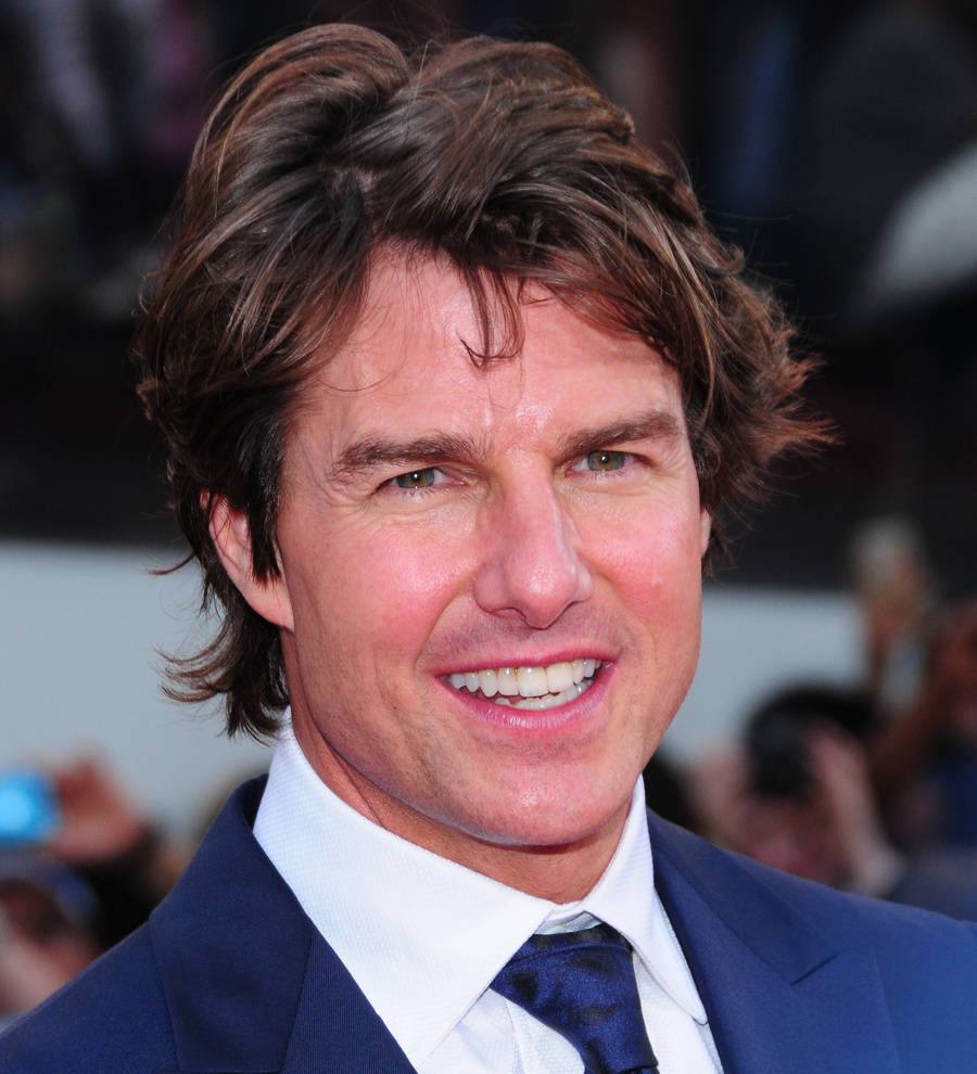 Two dead in plane crash on Tom Cruise film set