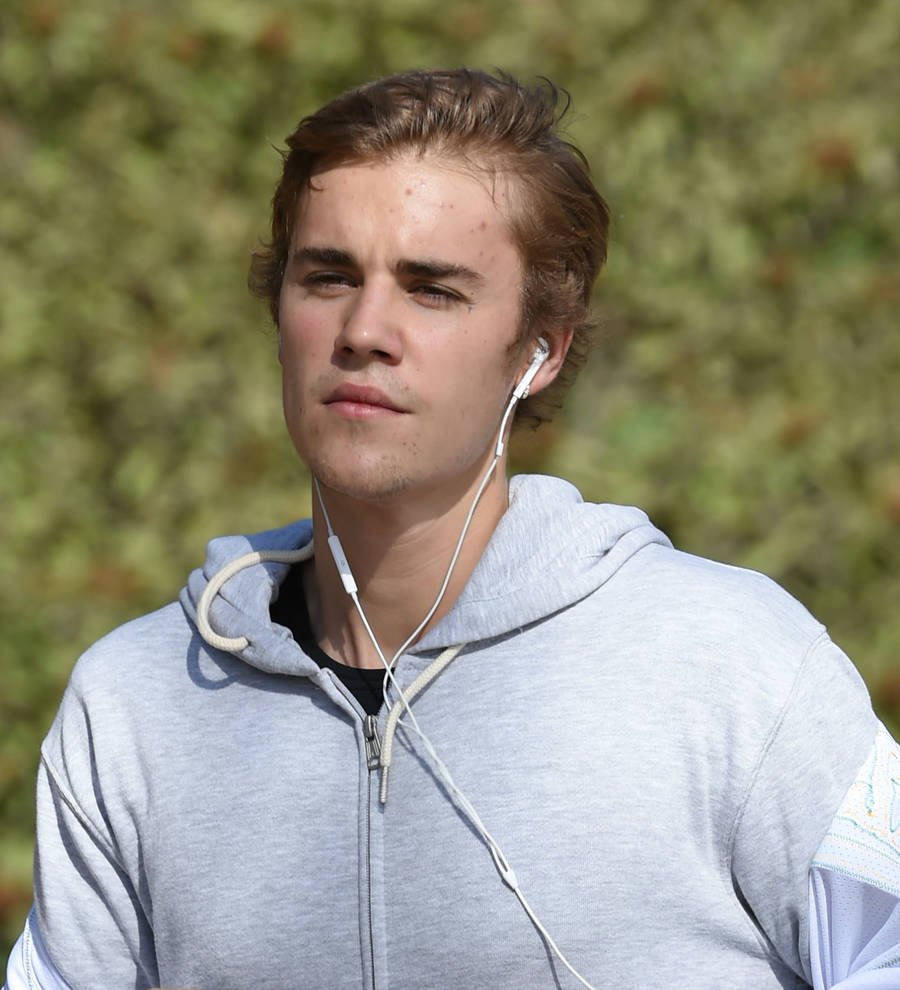 Justin Bieber condemned by animal rights activists for wearing 'fur'