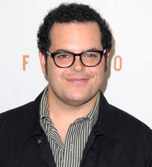 Director wants Josh Gad back as Olaf for Frozen: The Musical