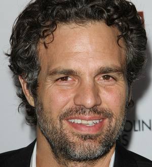 Mark Ruffalo delivers water to stricken Pennsylvania township