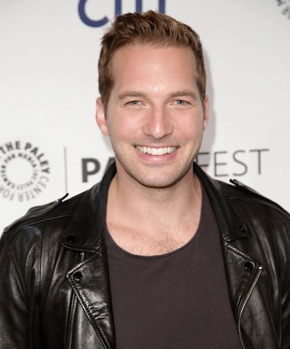 Ryan Hansen Getting His Own "Veronica Mars" Spin-off... Sort of