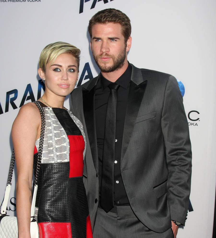 Liam Hemsworth and Miley Cyrus planning beach wedding - report