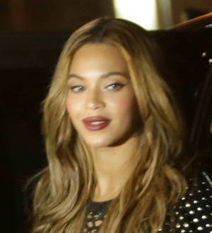Beyonce urges fans to donate to Baltimore clean-up effort