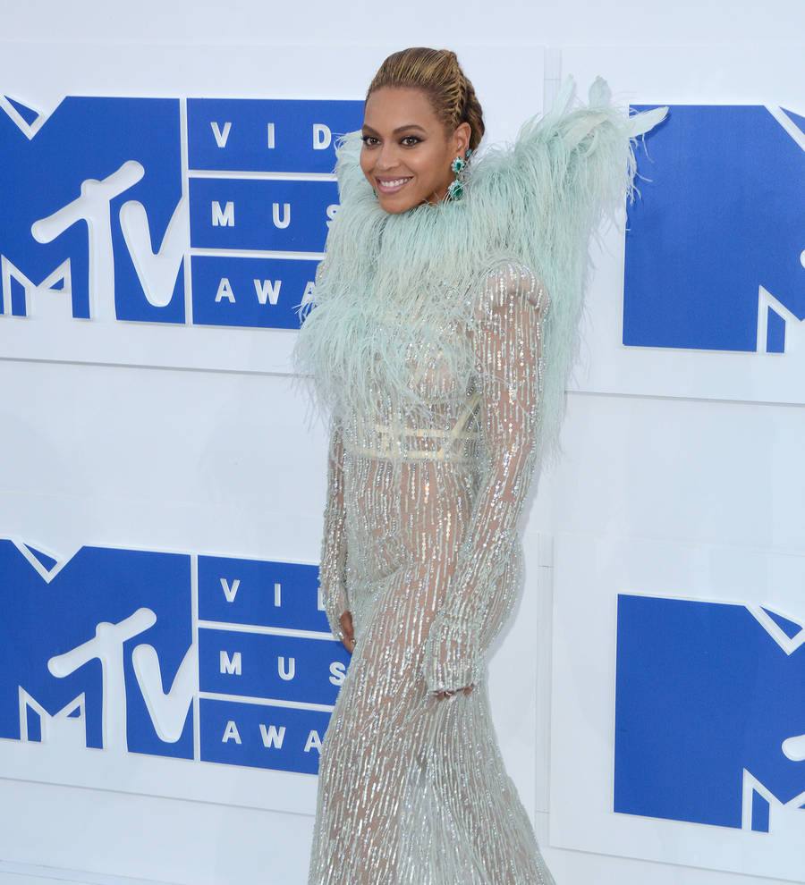 Beyonce launching Formation scholarship program