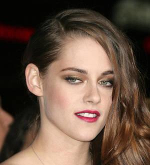 Kristen Stewart, Jennifer Lawrence and Emma Watson hang out