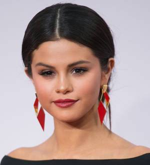 Selena Gomez teases Zedd romance again