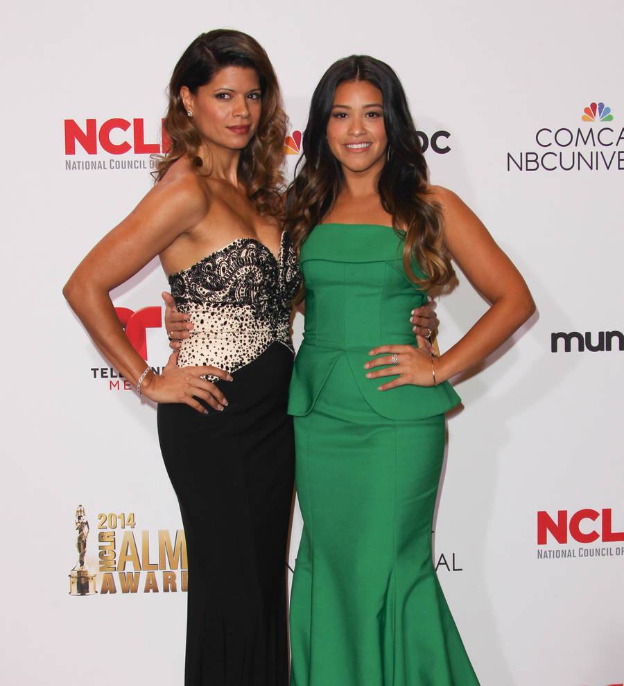 Jane The Virgin stars share Hashimoto's disease battle