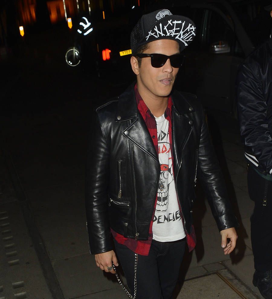 Bruno Mars brands Adele a 'diva' after collaboration