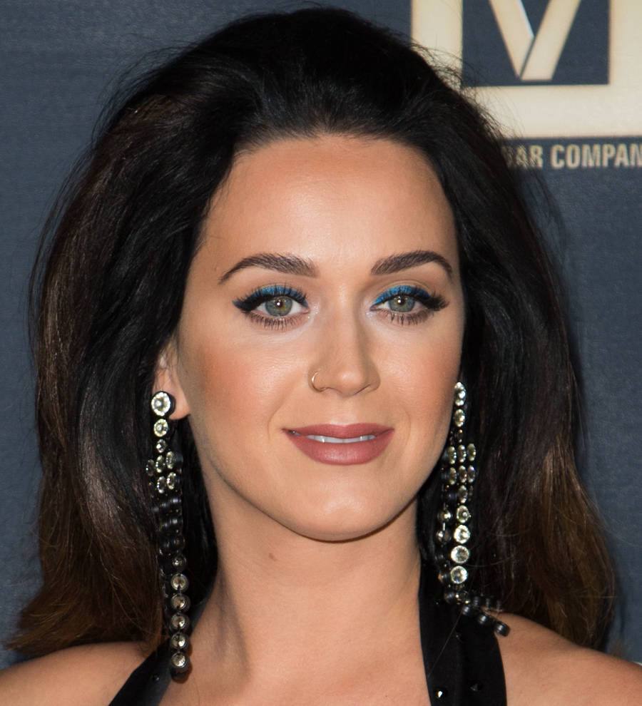 Katy Perry steps up convent dispute