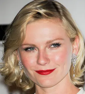 Kirsten Dunst Desperate to See Spider-Man Musical