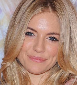 Sienna Miller auctioning clothes for charity