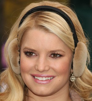 Jessica Simpson to sing for military