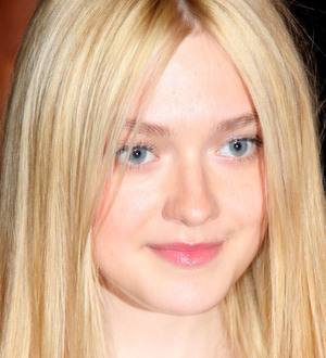 Dakota Fanning moves to New York for college